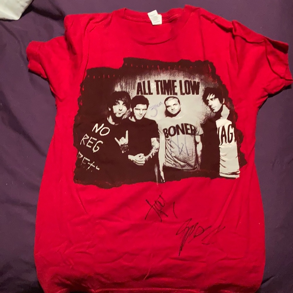 Signed All Time Low T-shirt - Picture 1 of 3